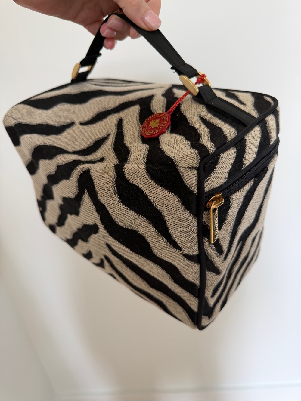MAGGI B Cosmetic Bag Zebra Print Waterproof Lining Zip Around Travel Unused